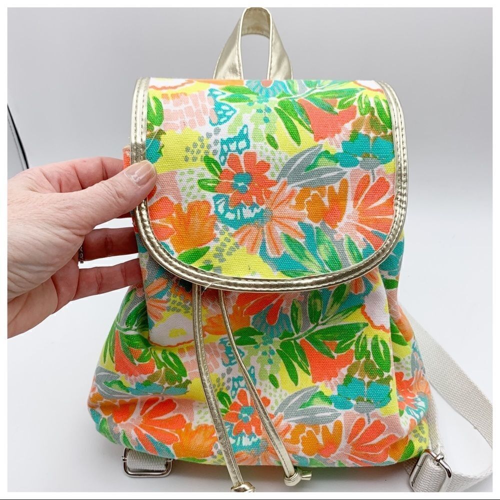 ‎Little Girls Floral Target Cloth Backpack NWOT